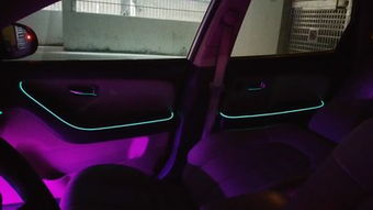 悦动新装，光随心动 冰蓝冷光与镭射投影打造车内梦幻空间